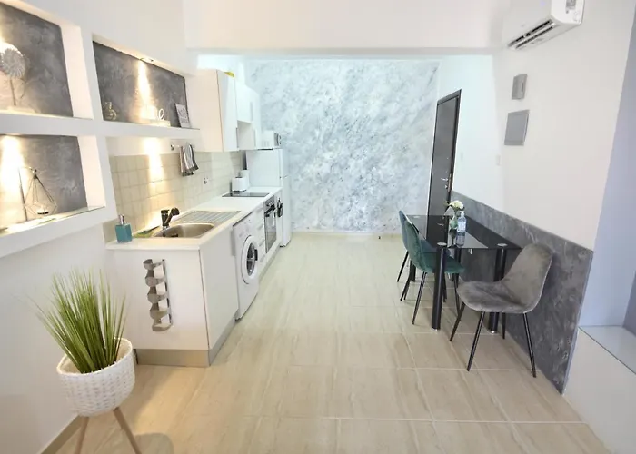 Pmp Adamia Apartmán *