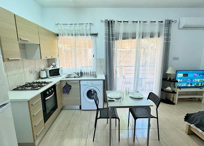 Pmp Adamia Appartement Peyia