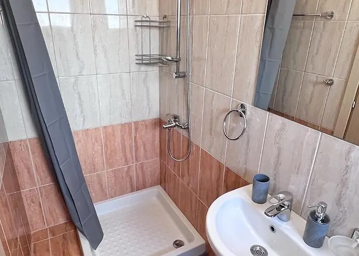 Pmp Adamia Appartement *